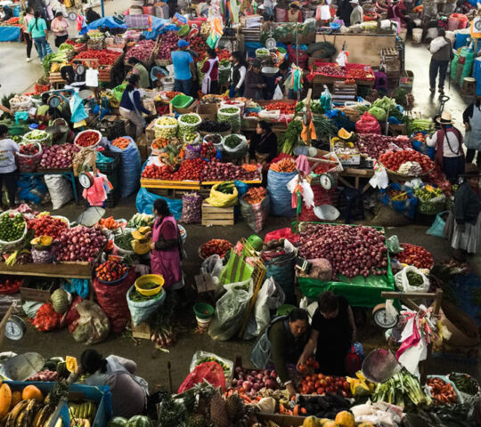 Urubamba’s Markets: A Dual Glimpse into Andean Life